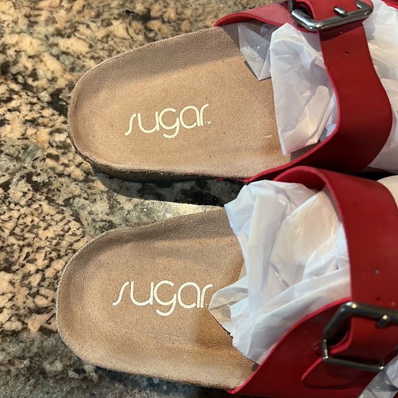 Sugar Red Sandals - Picture 2 of 6